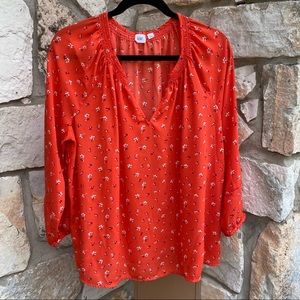 Flowy floral Gap top